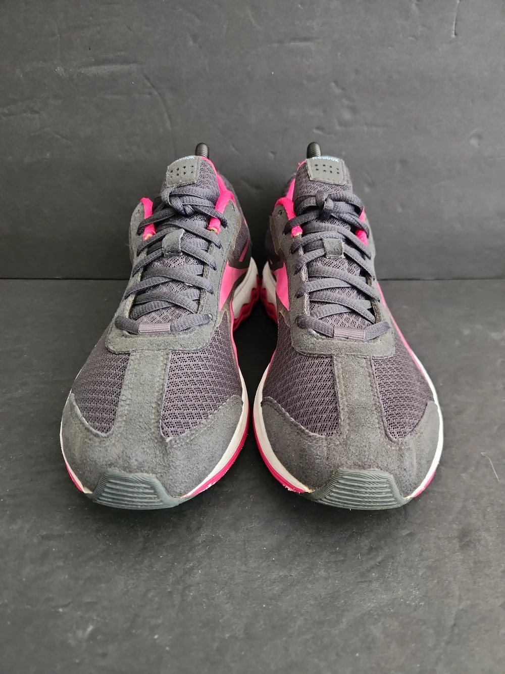 Reebok Fuel Foam Gray/Pink Womens Size 8.5 Running Shoes